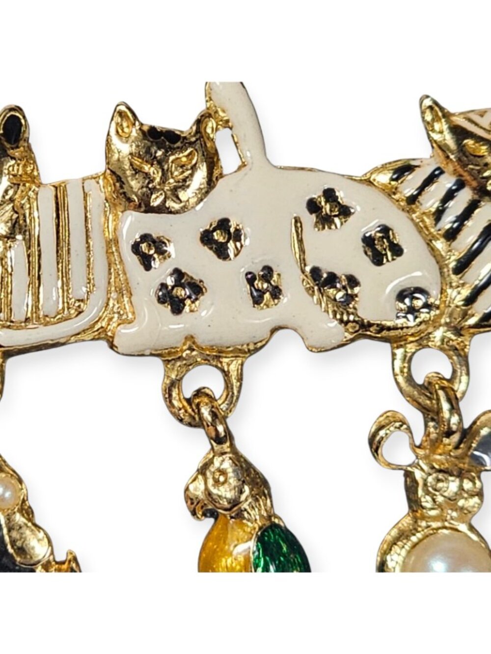 ANGEL Signed Multi Color Enamel Kitty Cat Kitten Brooch w/Toy Dangles VTG - Picture 7 of 11